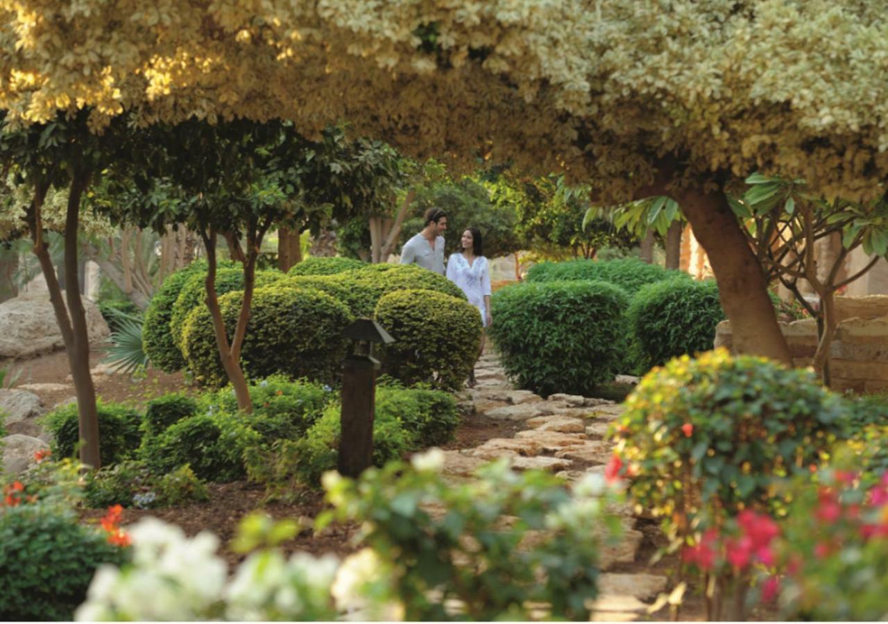 Moevenpick Resort & Spa Dead Sea Sweimeh Exterior photo The gardens of the hotel